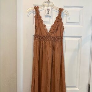 Doen nightgown size S EUC
